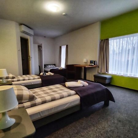 Rj Hotel Pabianice Dış mekan fotoğraf