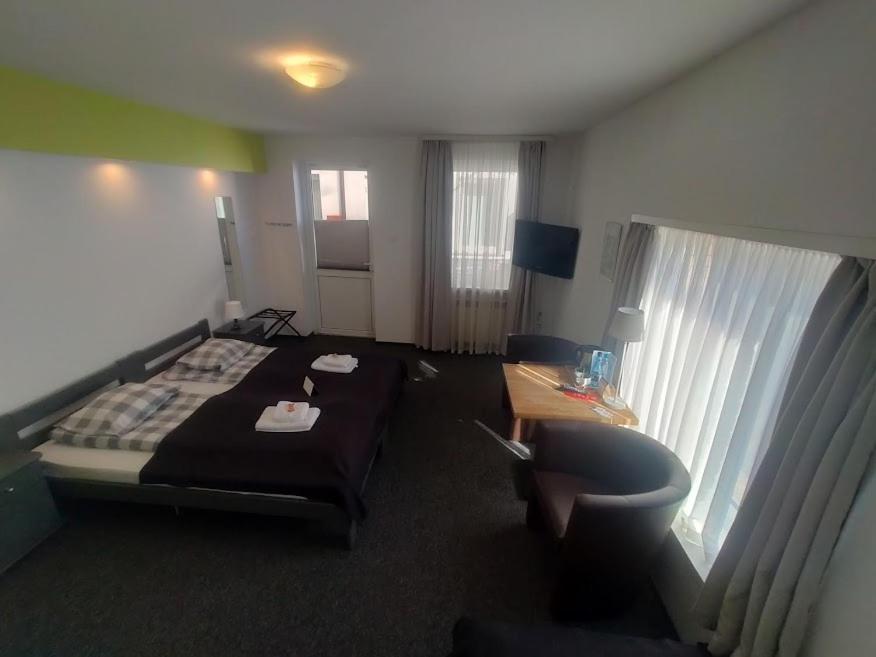 Rj Hotel Pabianice Dış mekan fotoğraf